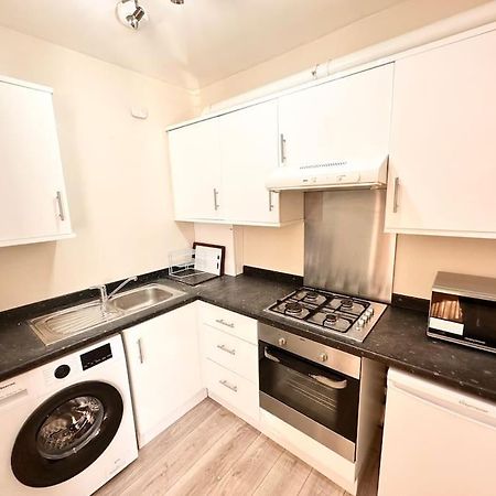 2 Bedroom Apartment In Se13 لندن المظهر الخارجي الصورة
