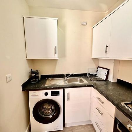 2 Bedroom Apartment In Se13 لندن المظهر الخارجي الصورة