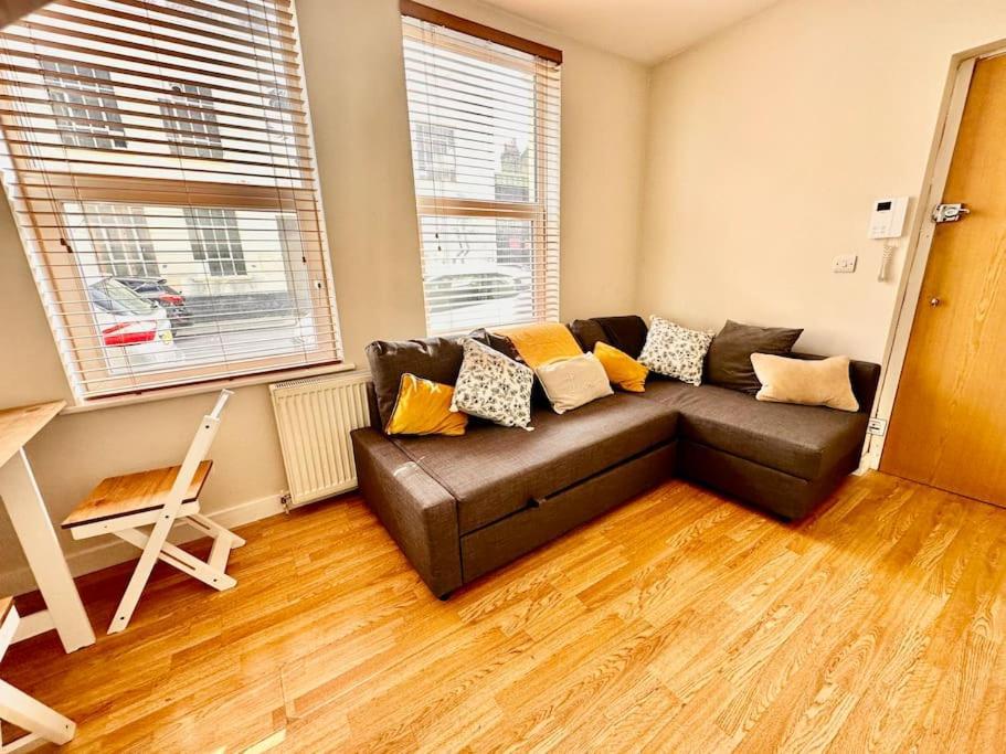 2 Bedroom Apartment In Se13 لندن المظهر الخارجي الصورة